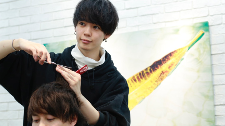 スタイリストデビュー